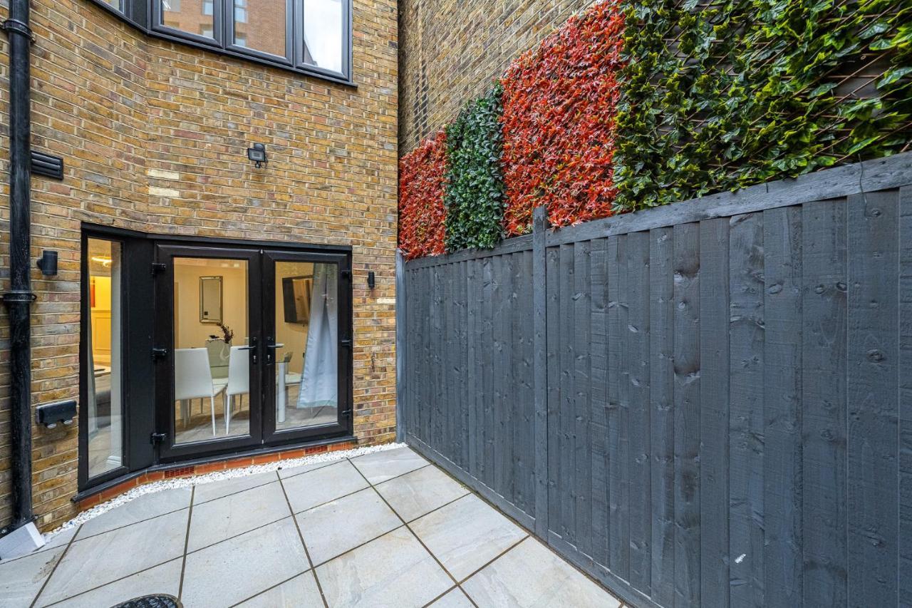 Вілла Brand New London Luxury House - Sleeps 8 Екстер'єр фото