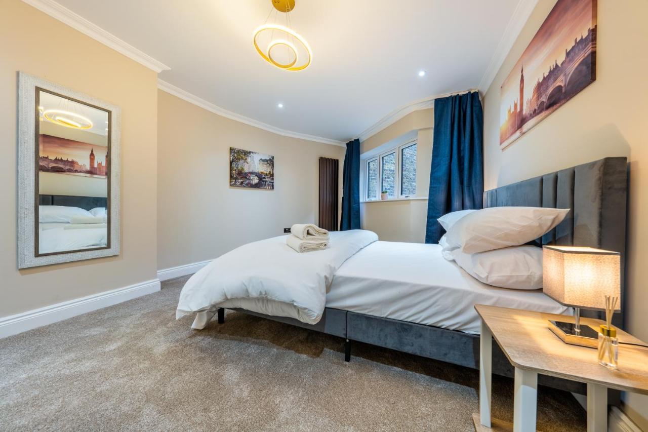 Вілла Brand New London Luxury House - Sleeps 8 Екстер'єр фото