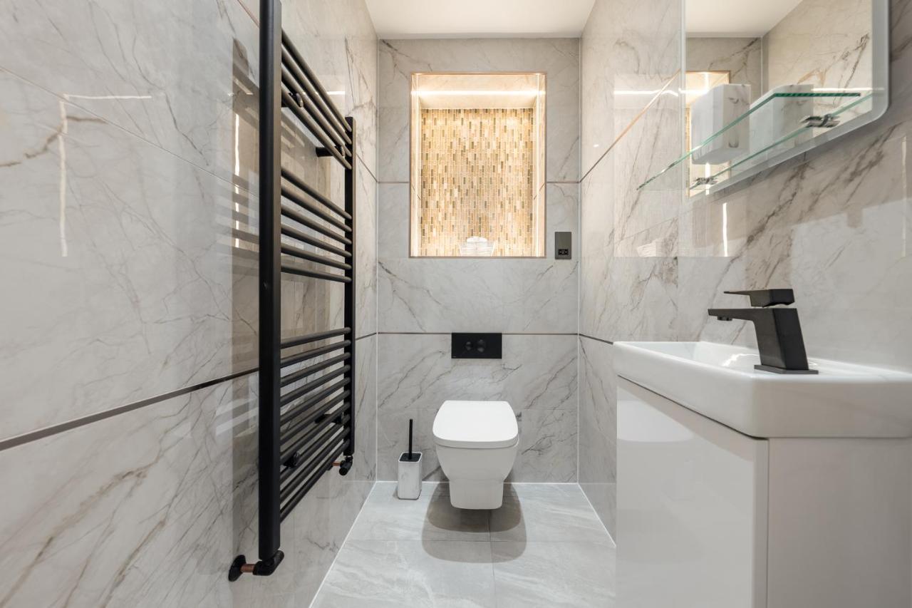 Вілла Brand New London Luxury House - Sleeps 8 Екстер'єр фото
